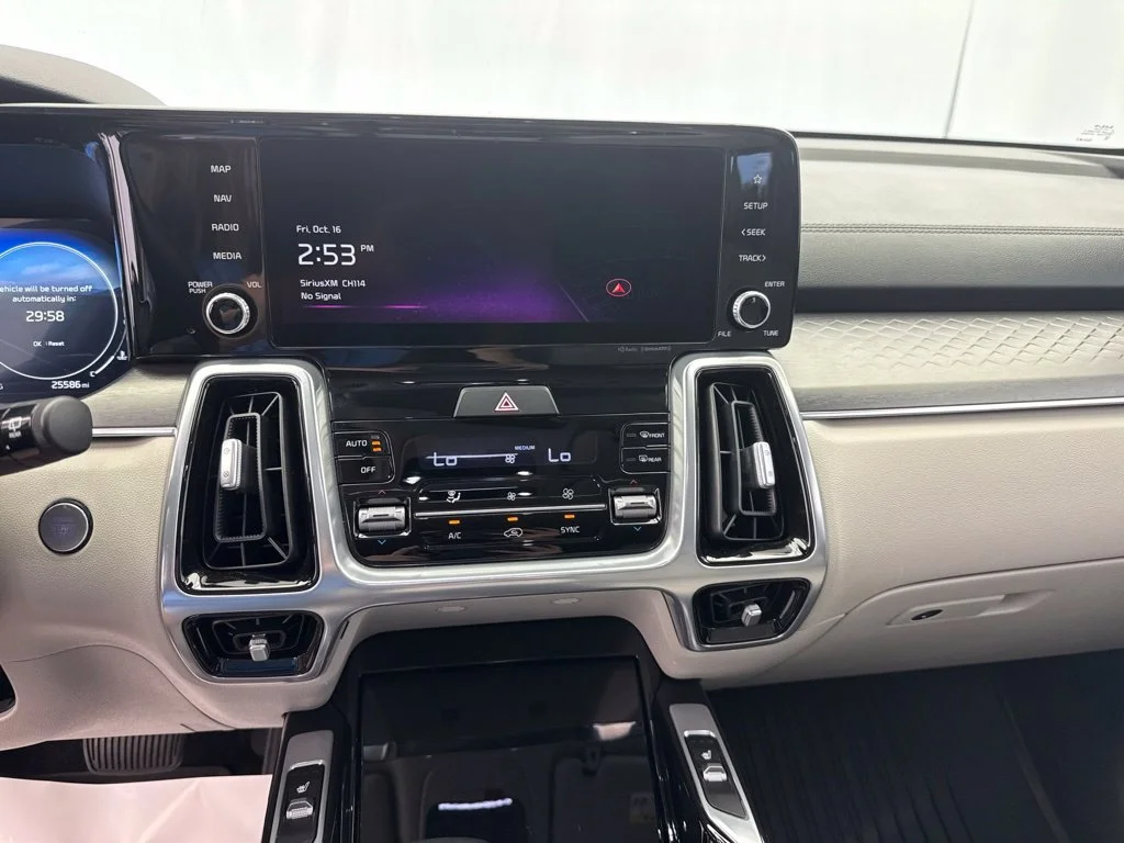 Used 2023 Gray Kia SX image 23