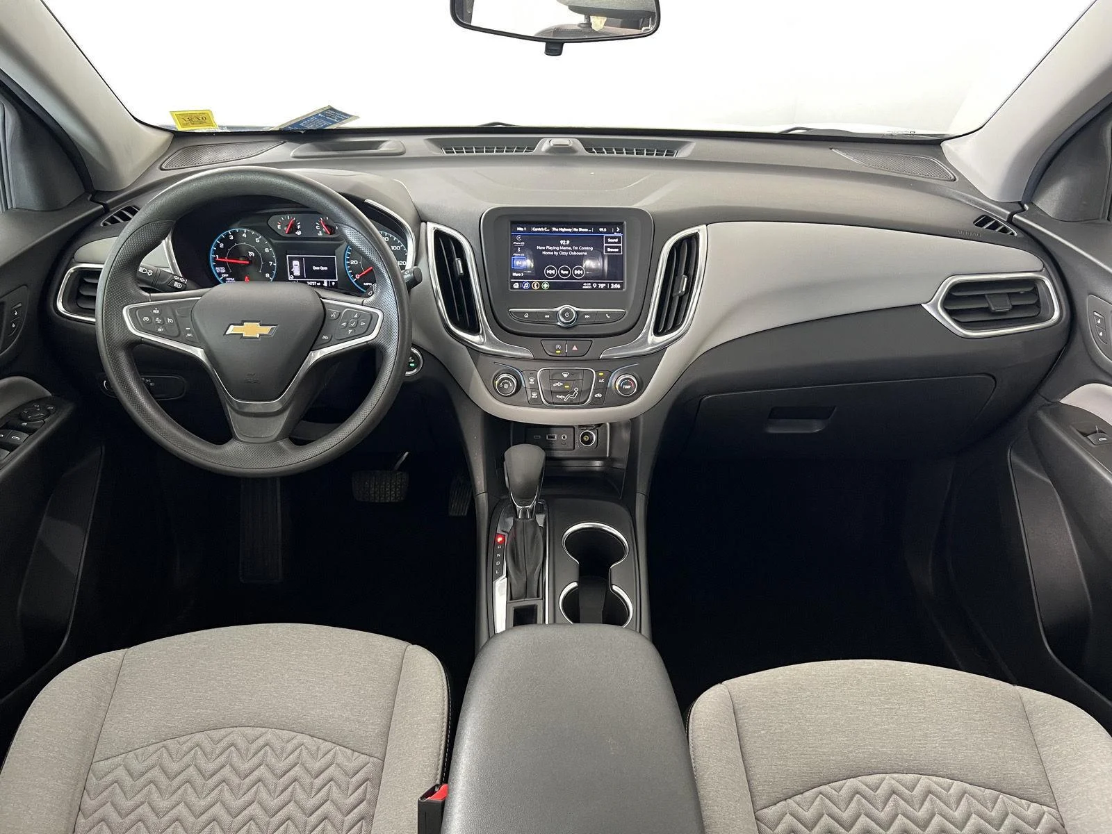 Used 2022 Summit White Chevrolet LS image 18