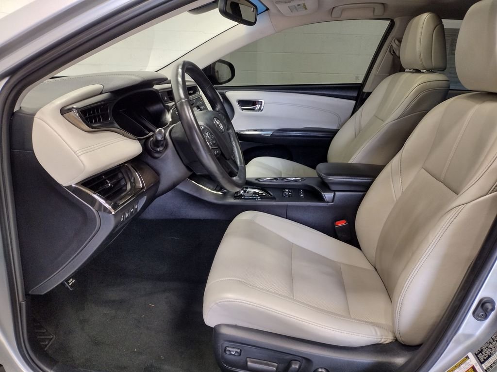 Used 2018 Silver Toyota Limited image 25