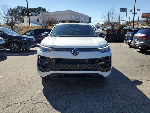 New 2026 White Volkswagen 2.0T SE R-Line Black image 2