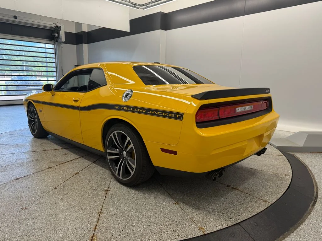 Used 2012 Yellow Dodge SRT8 392 image 17