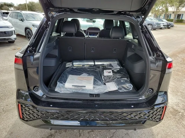 2026 Volkswagen Tiguan SE R-LINE BLACK - Photo 13