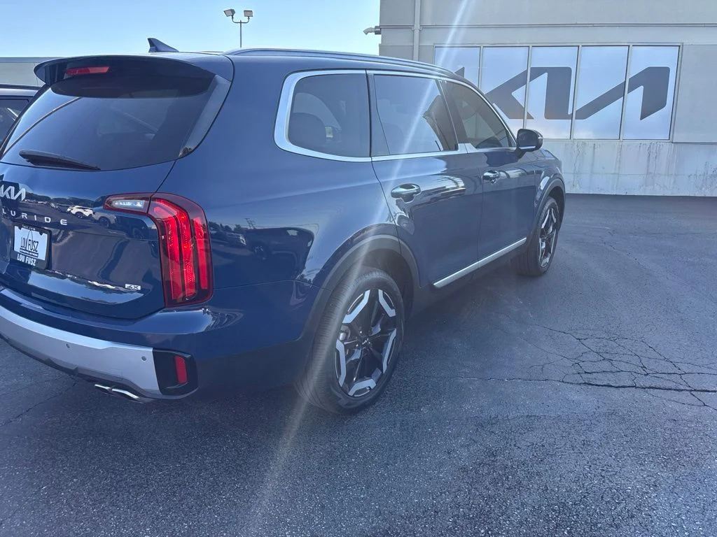Used 2024 Midnight Lake Blue Kia S image 3