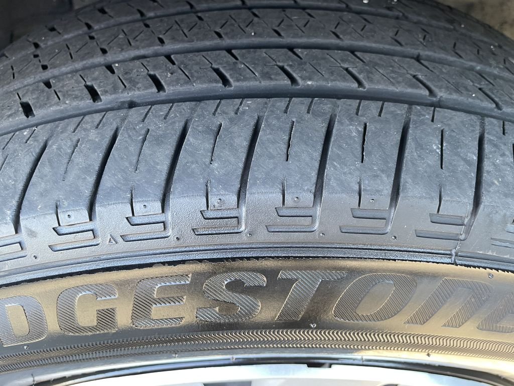 Used 2025  Honda LX image 29