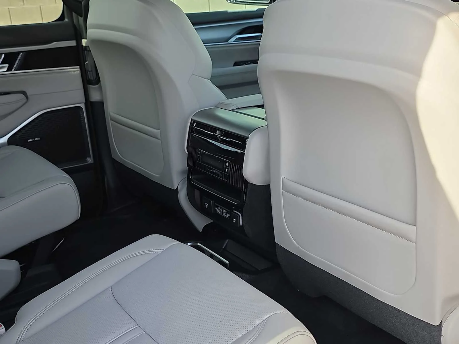 2026 Jeep Grand Wagoneer Base - Photo 16