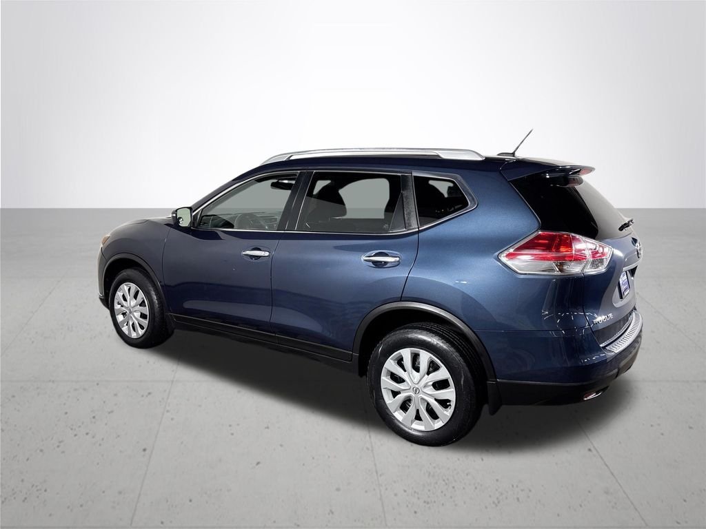 Used 2016 Blue Nissan S image 8