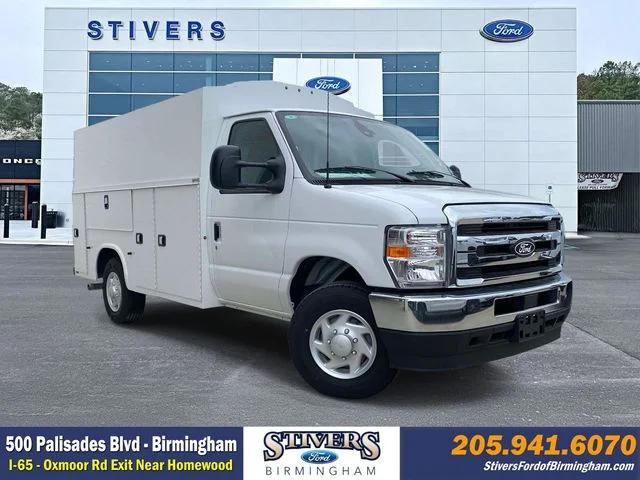 2026 Ford E-Series SRW E-350 Super Duty 138 in WB's photo