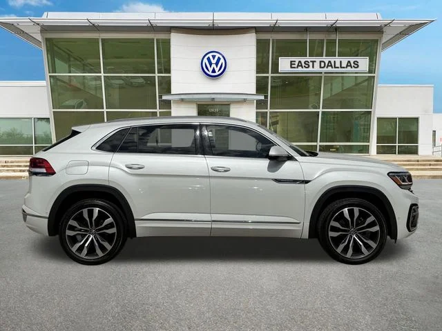 Certified Used 2022 White Volkswagen 3.6L V6 SEL Premium R-Line image 2