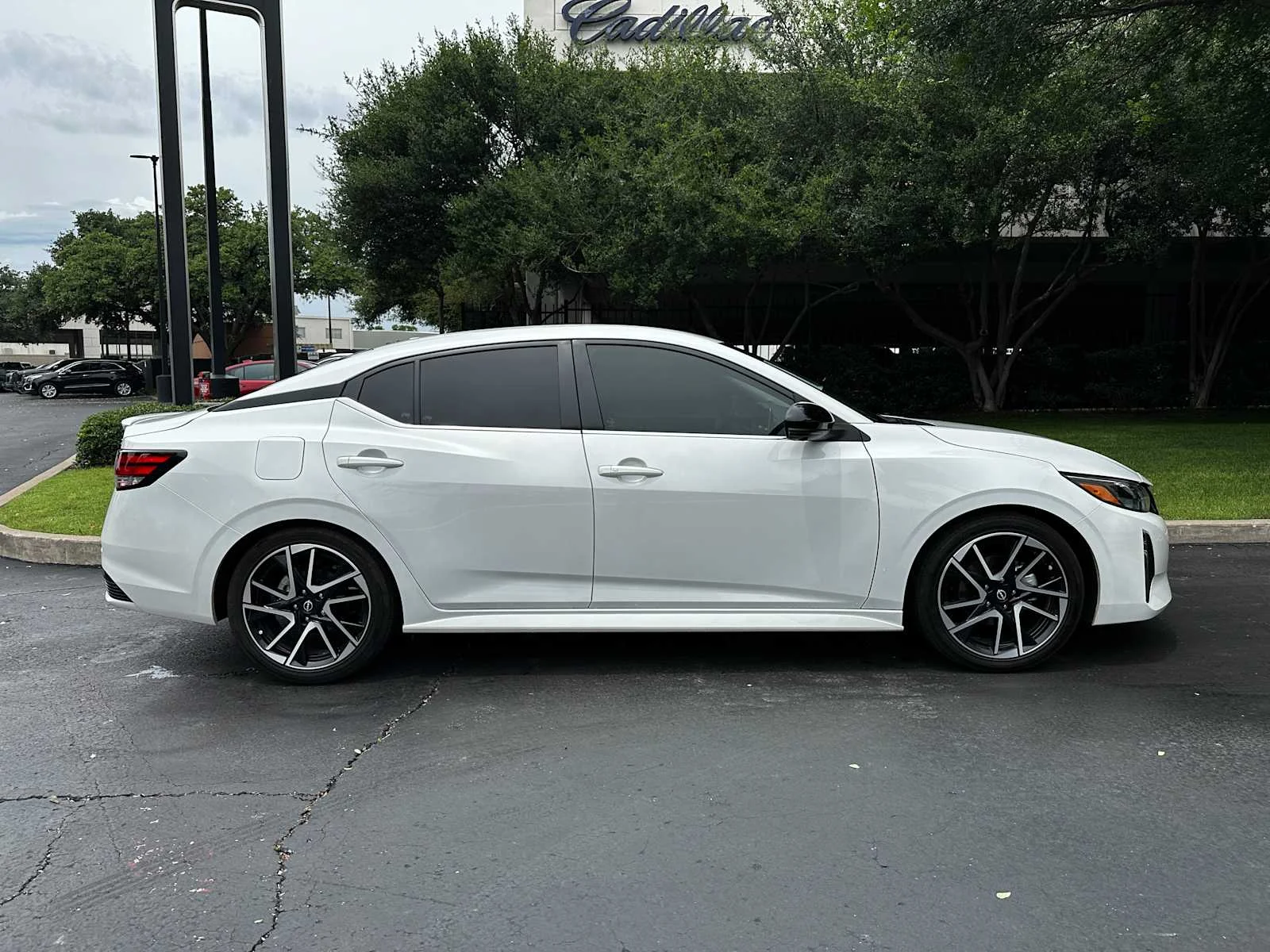 Used 2025  Nissan SR image 6