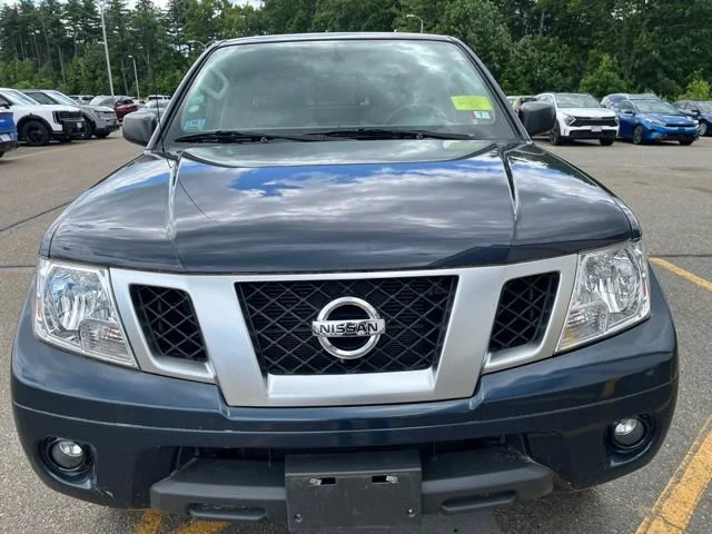 Used 2020 Arctic Blue Metallic Nissan SV image 8