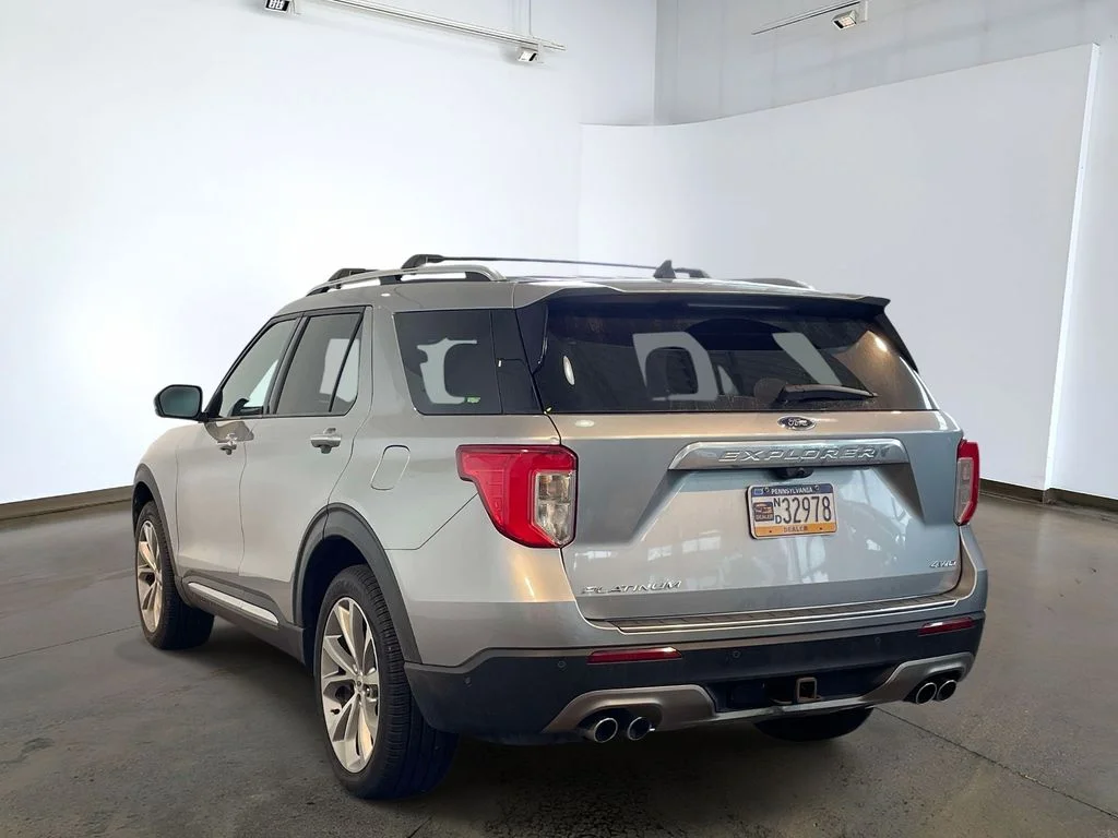 Used 2021 Silver Metallic Ford Platinum image 6