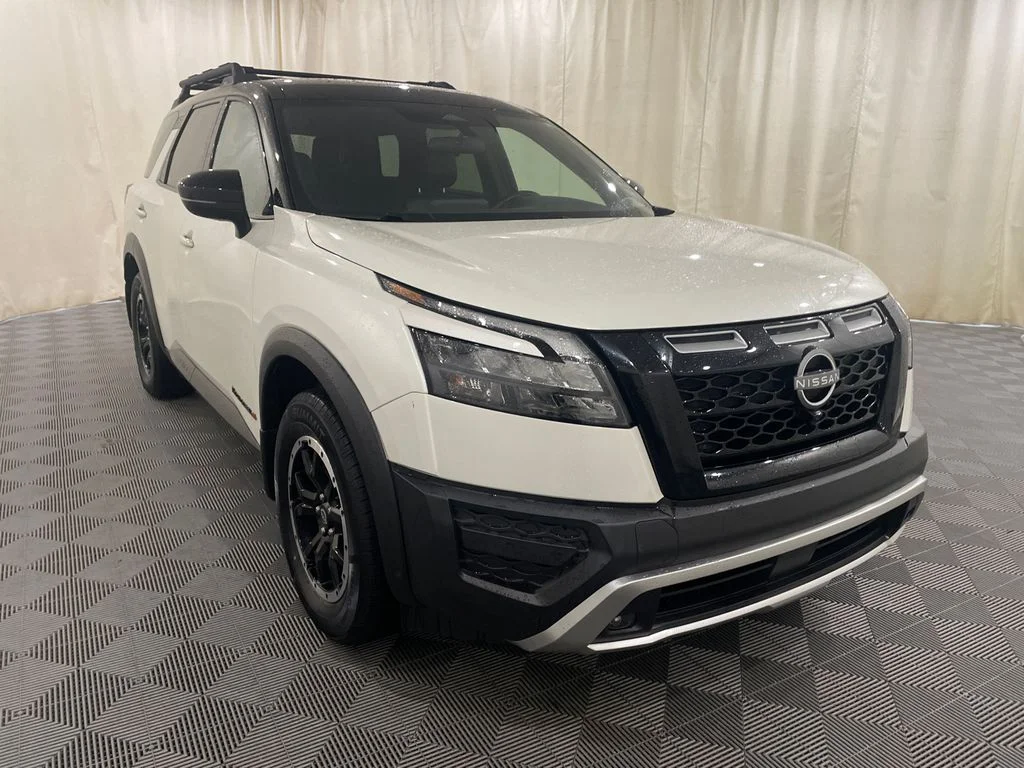Used 2024 Pearl White Tricoat/Super Black Nissan Rock Creek image 3
