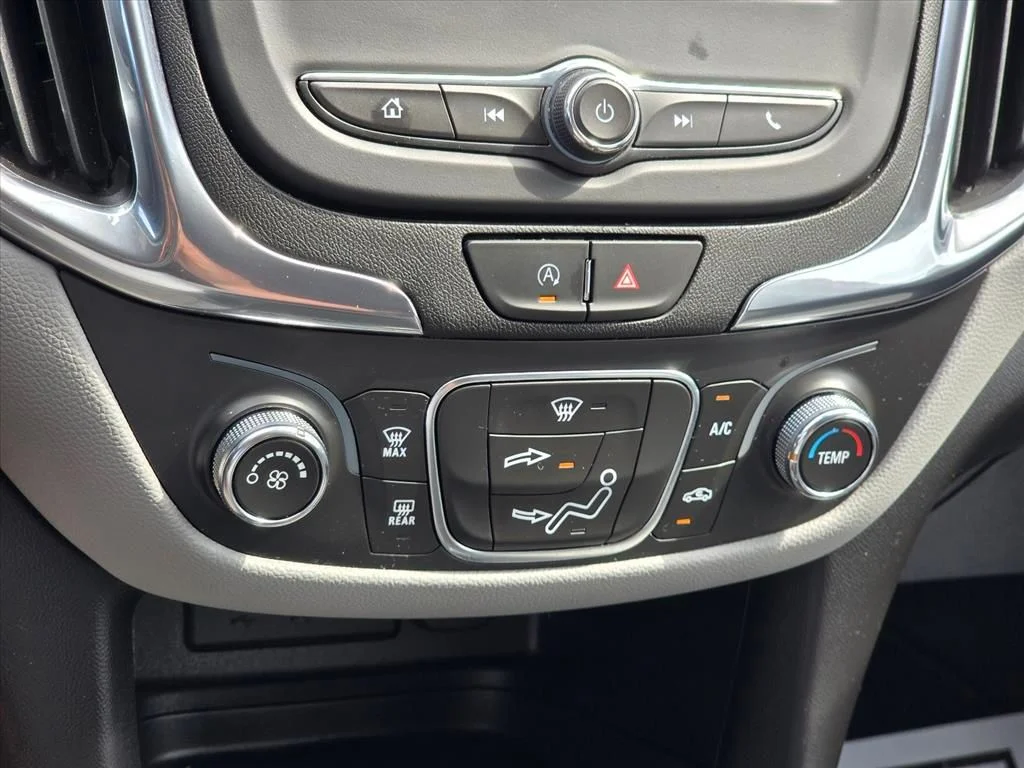 Used 2023 Gray Chevrolet LS image 18