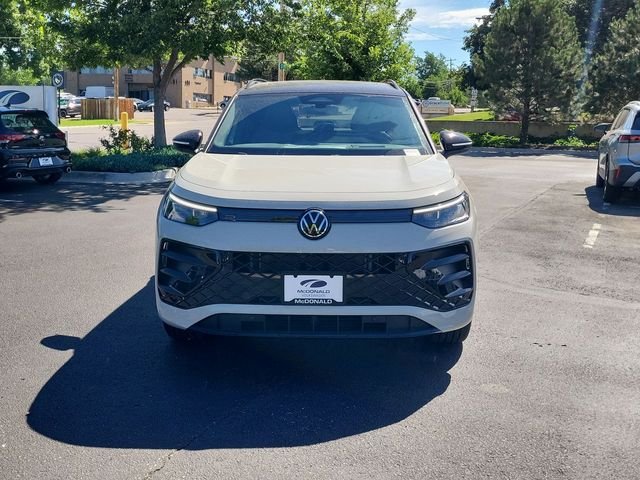 New 2026 Beige/tan Volkswagen 2.0T SE R-Line Black image 3