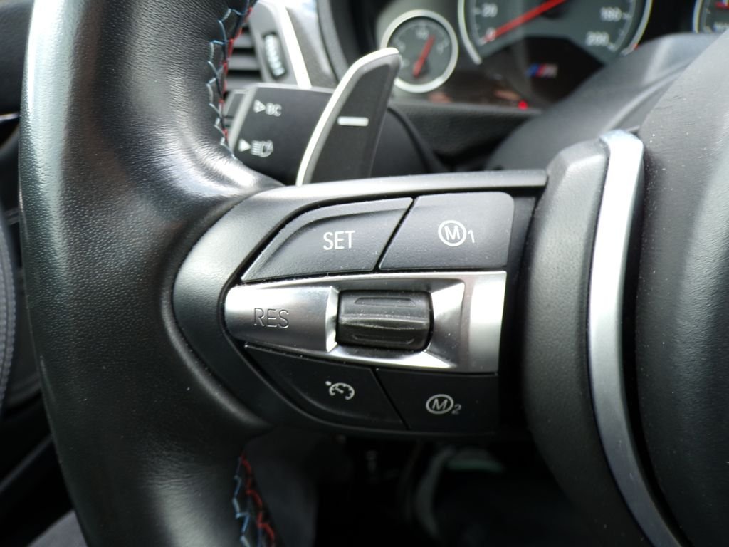 Used 2019 Mineral Grey Metallic BMW Base image 24