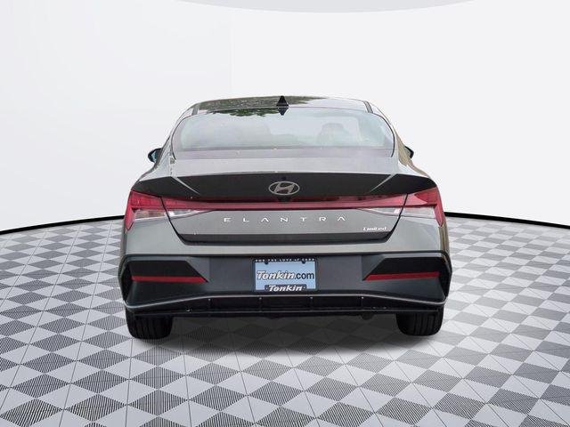 New 2026 Gray Hyundai Limited image 9