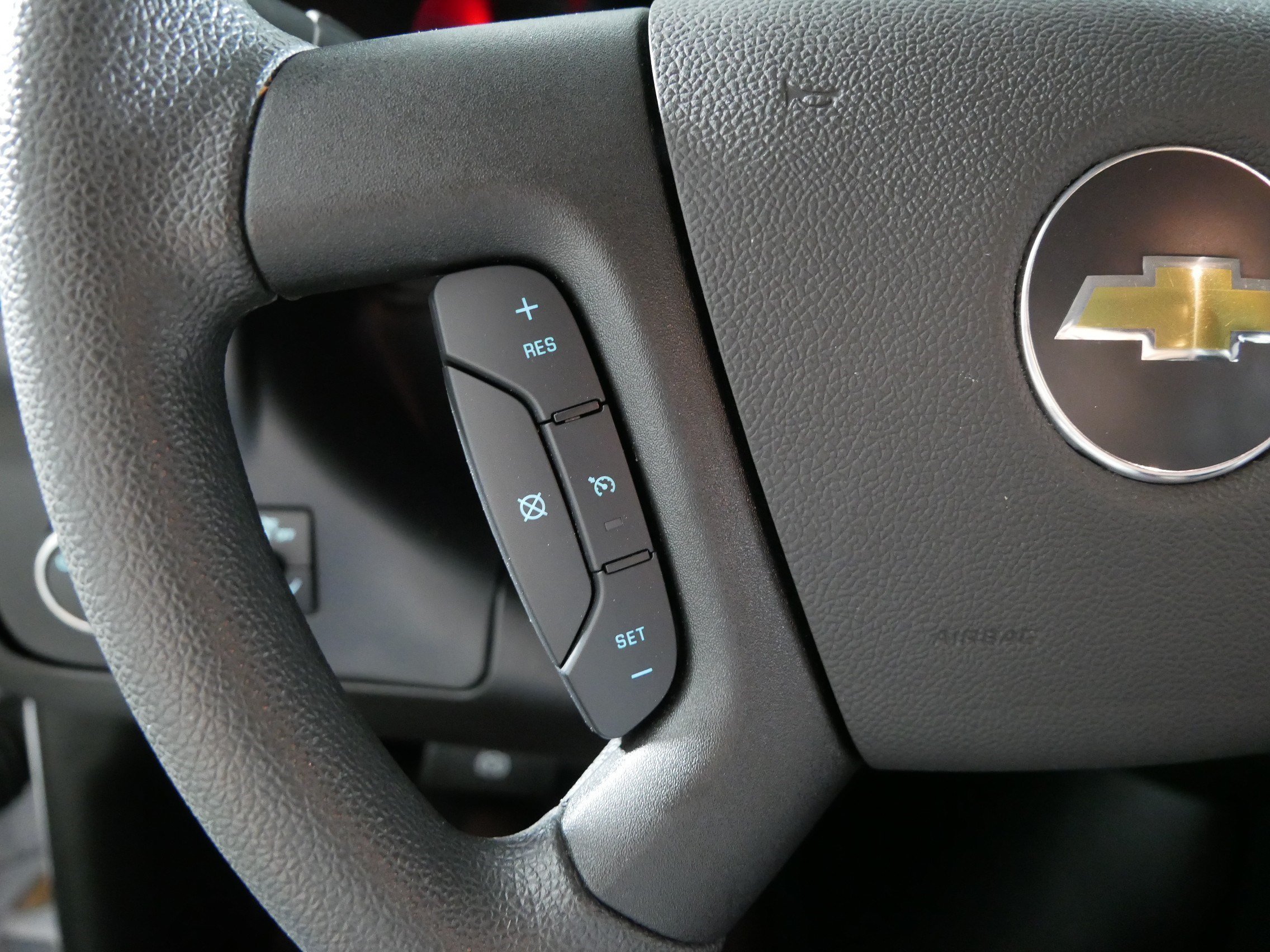 Used 2025 Summit White Chevrolet WT image 27