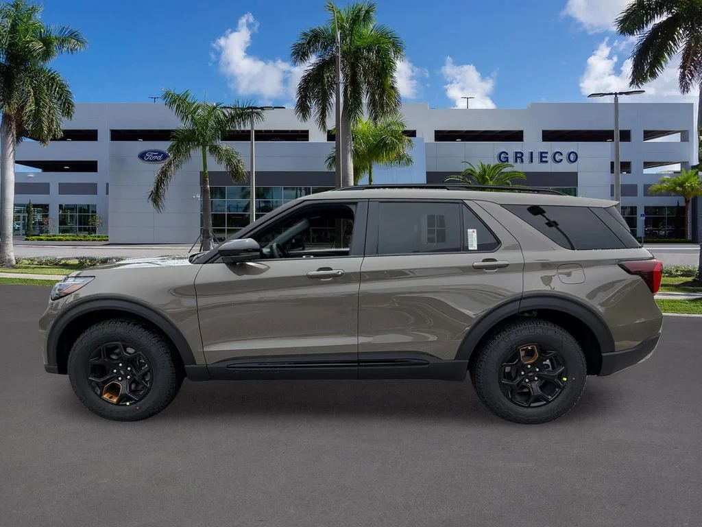 New 2026 Gray Ford Tremor image 4