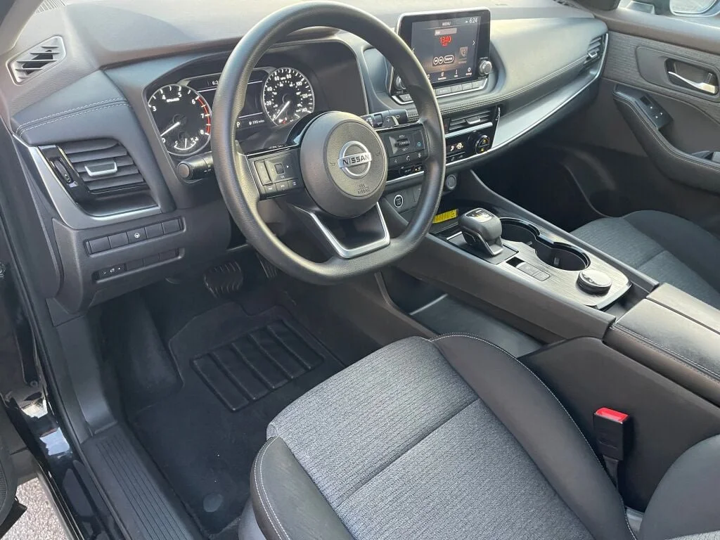 Used 2021 Super Black Nissan SV image 5