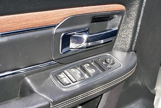 Used 2017 Silver Ram Laramie image 22