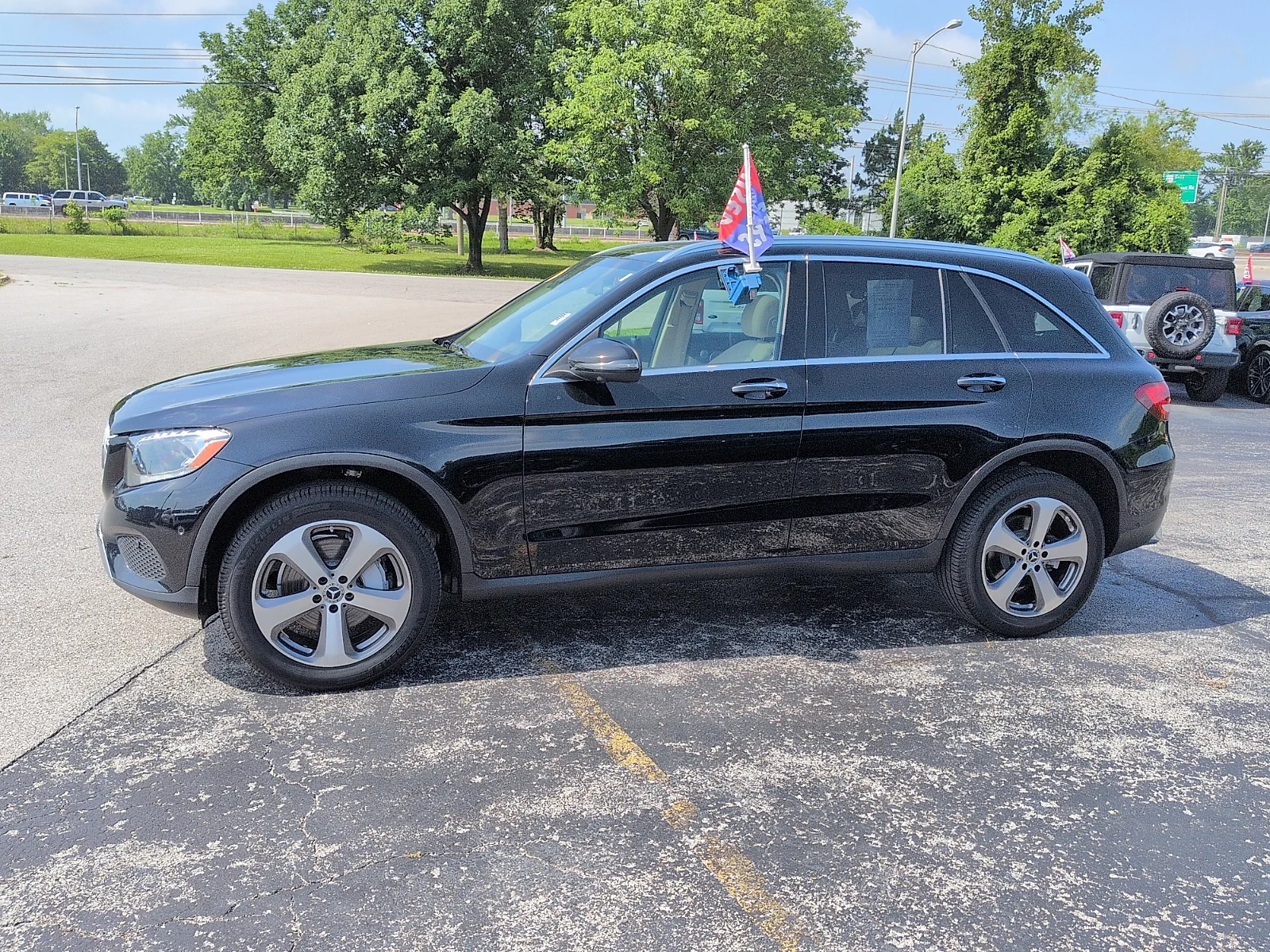 Used 2018 Black - 040 Mercedes-Benz 4MATIC® image 4