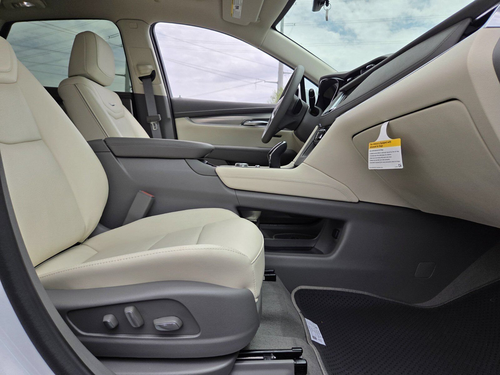 New 2026 Crystal White Tricoat Cadillac Premium Luxury image 14