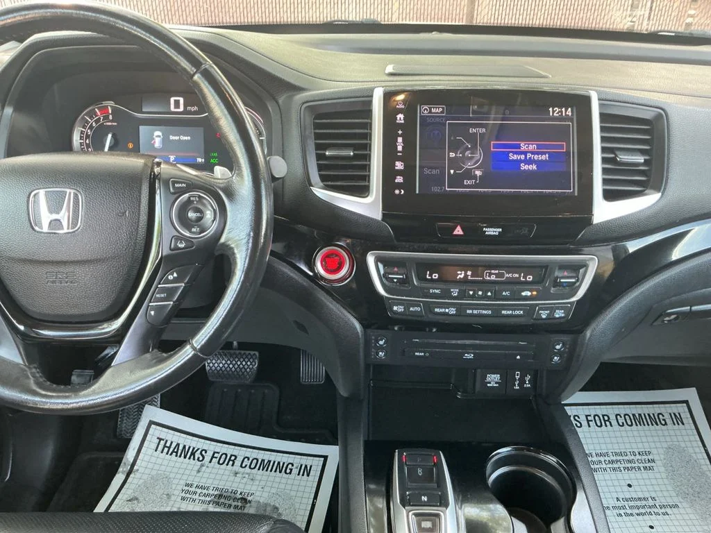 Used 2017 White Honda Elite image 24