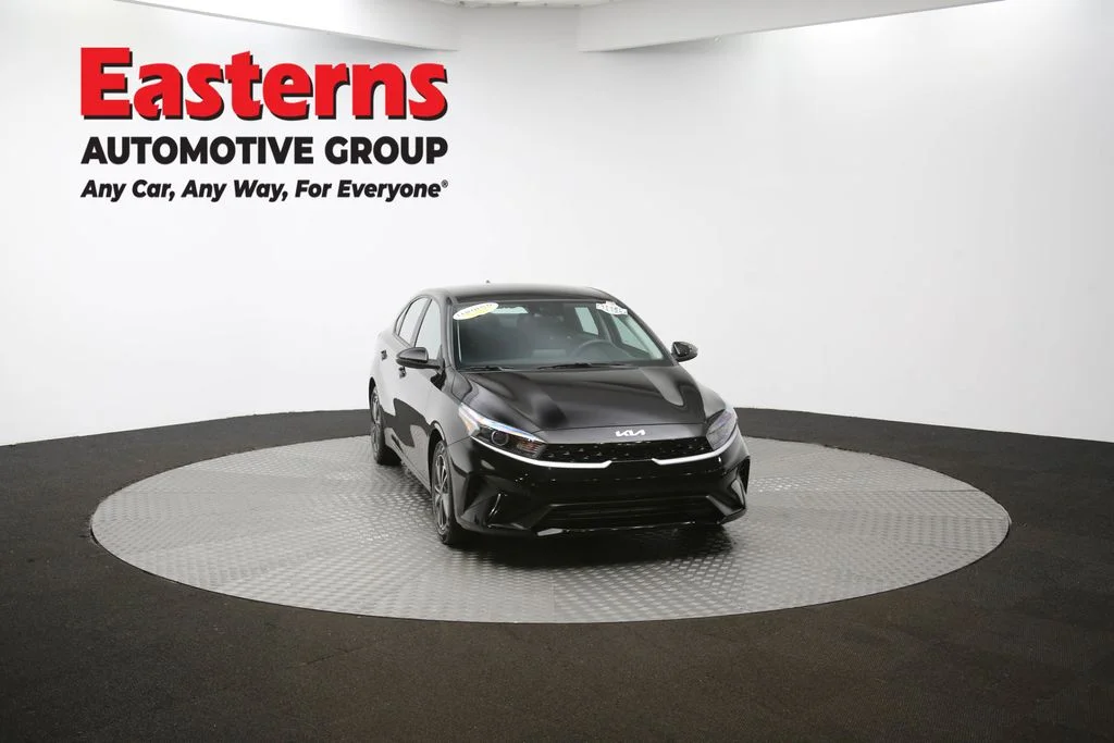Used 2023 Black Kia LXS image 48
