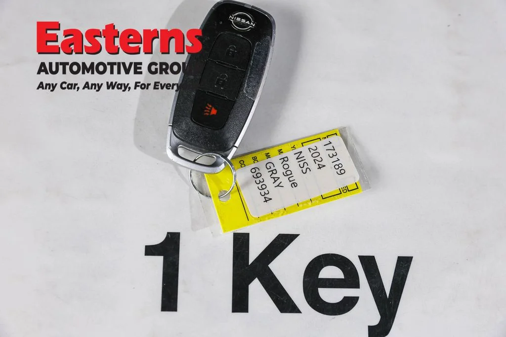 Used 2024 Gray Nissan S image 26