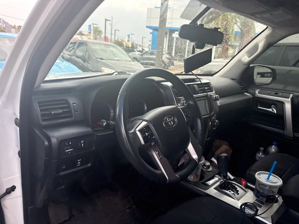 Used 2018 White Toyota SR5 image 15