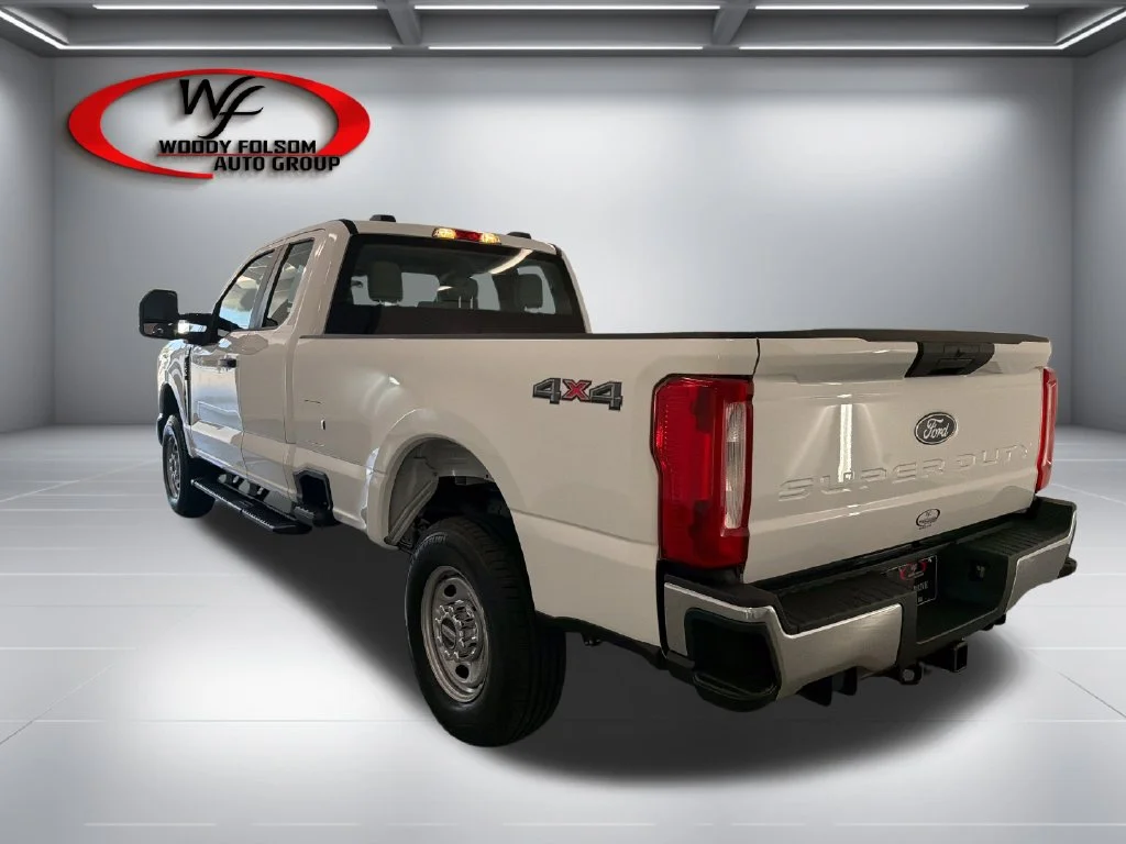 New 2027 White Ford XL image 8