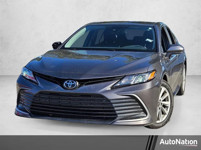 2022 Toyota Camry LE