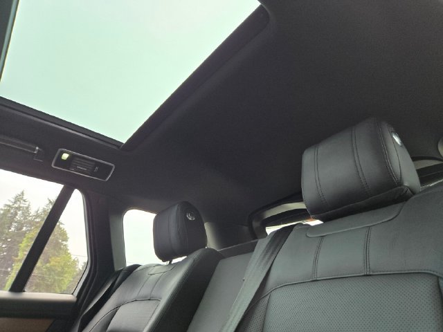 2019 Land Rover Range Rover Supercharged - Photo 19