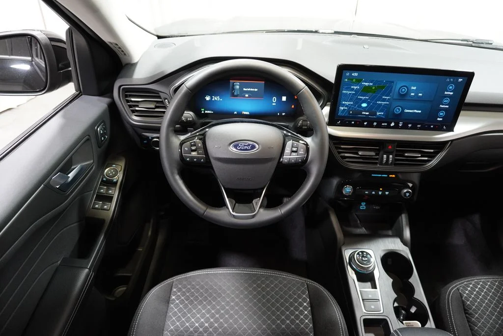 Used 2023 Black Ford Active image 12
