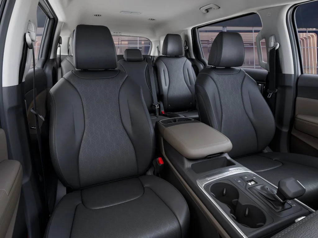 New 2026 White Kia LXS Passenger image 15