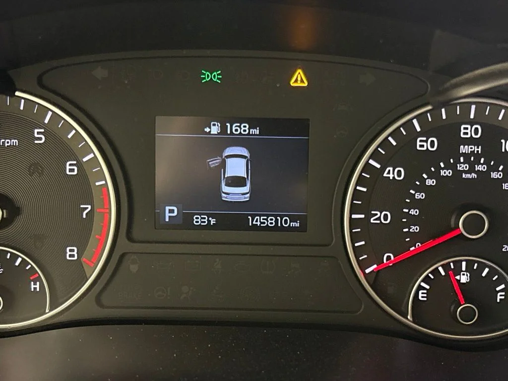 Certified Used 2019 Platinum Graphite Kia LX image 28