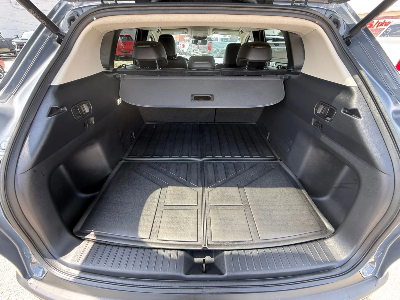 Used 2024 Gray Mazda 2.5 S Preferred Package image 8