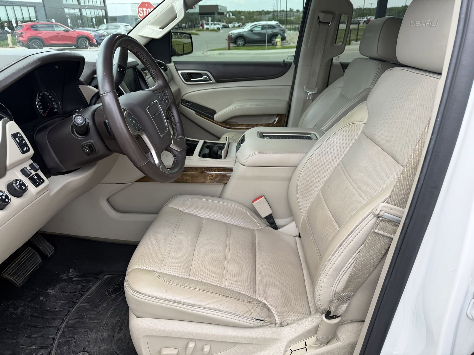 Used 2016 White GMC Denali image 5