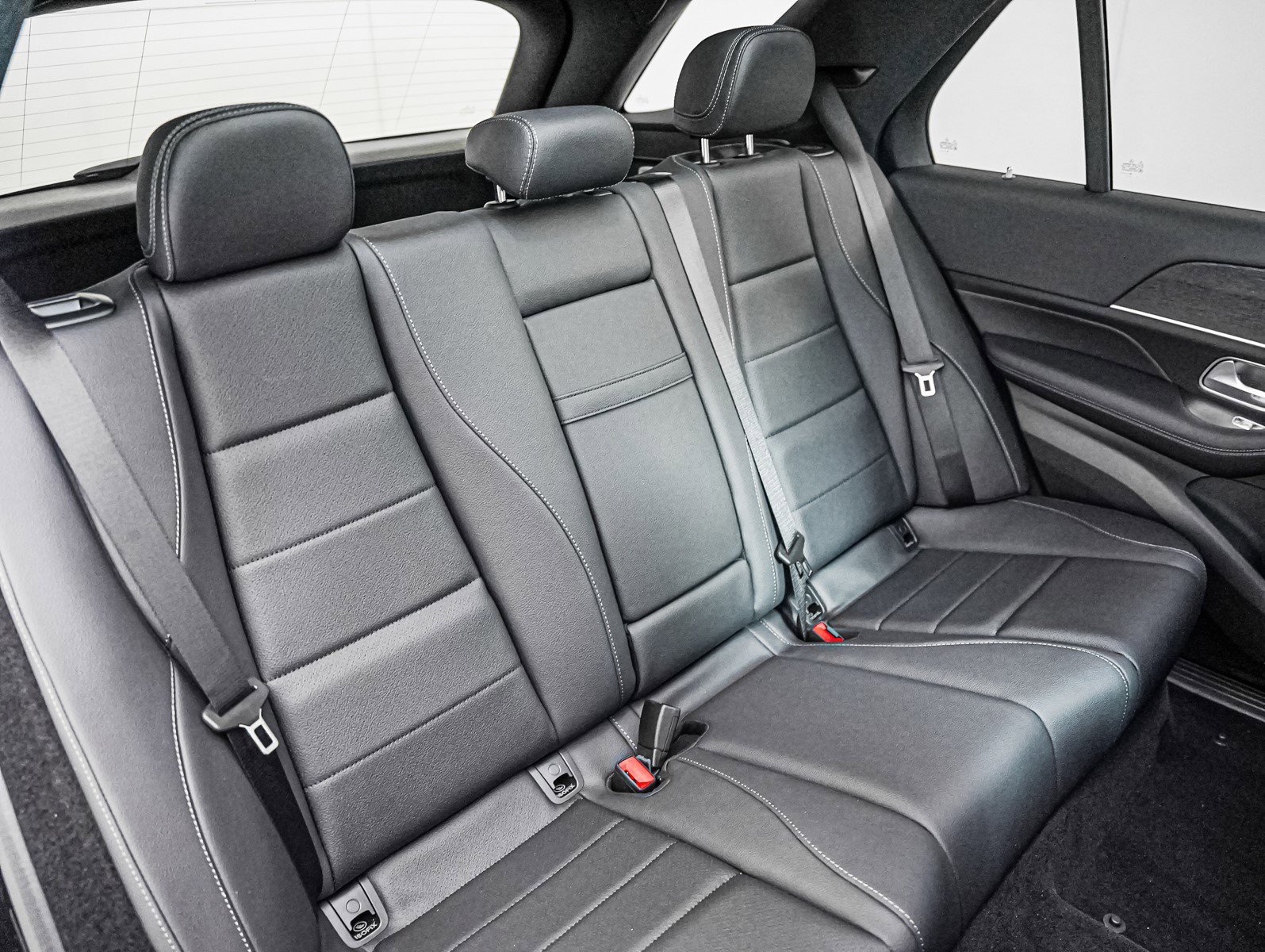 New 2026 Obsidian Black Metallic Mercedes-Benz GLE 350 image 12