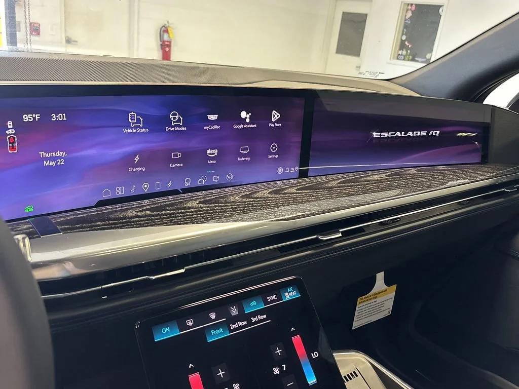 2025 Cadillac Escalade IQ Luxury 1 - Photo 37