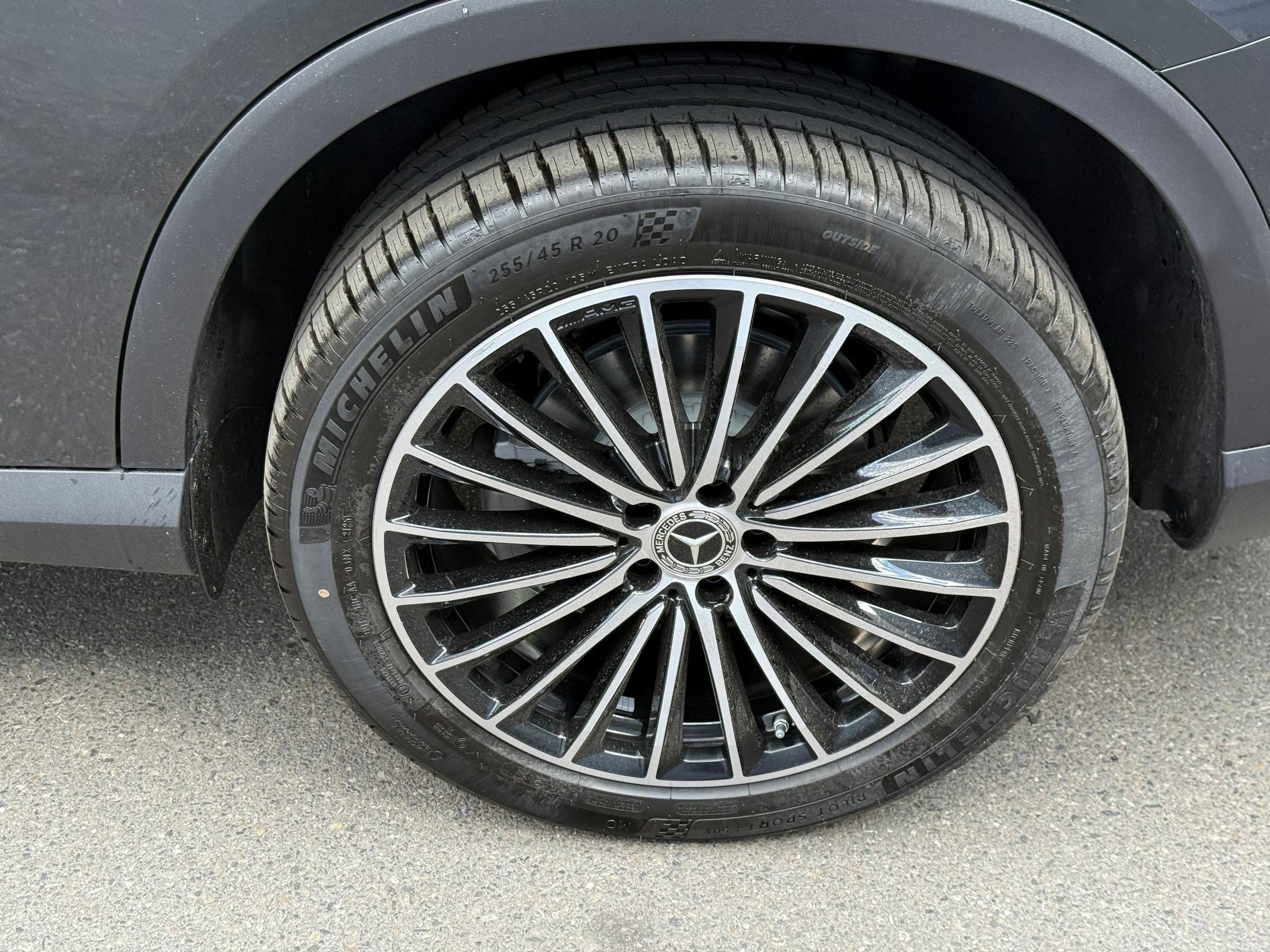 New 2026 Graphite Grey Metallic Mercedes-Benz GLC 300 image 30