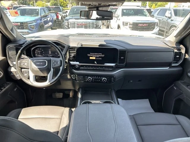 Used 2024 White GMC SLT image 24
