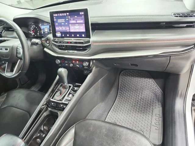 Used 2022 White Jeep Trailhawk image 40