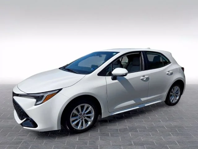 Used 2025 White Toyota SE image 3