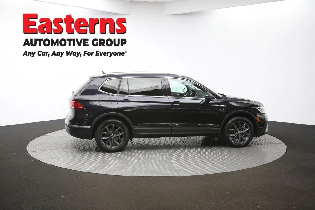 Used 2023 Black Volkswagen 2.0T SE image 43