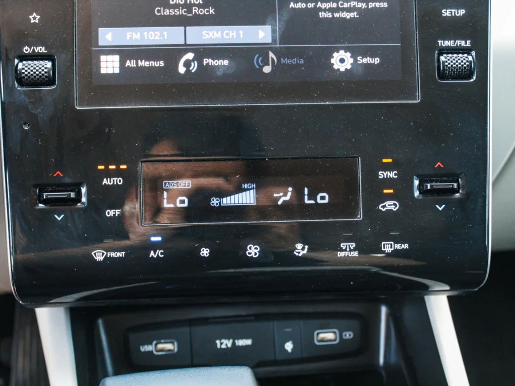 Used 2024 Vapor Blue Metallic Hyundai SEL image 18