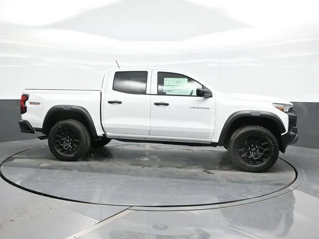 New 2026 Summit White Chevrolet Trail Boss image 8