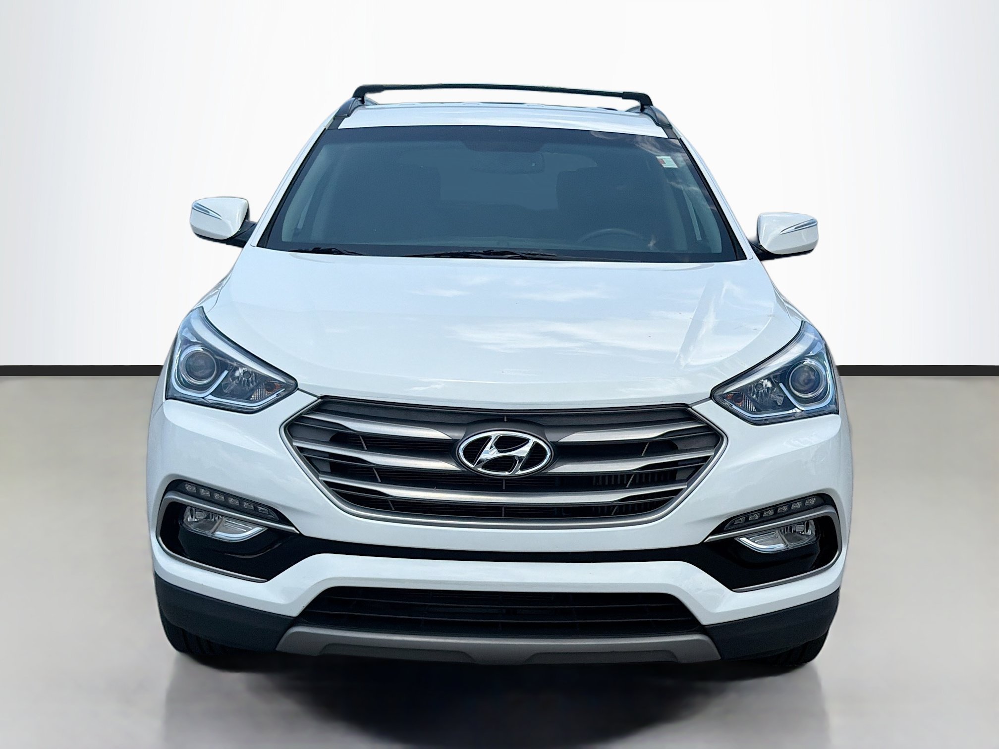 Used 2018 Pearl White Hyundai 2.0T image 8