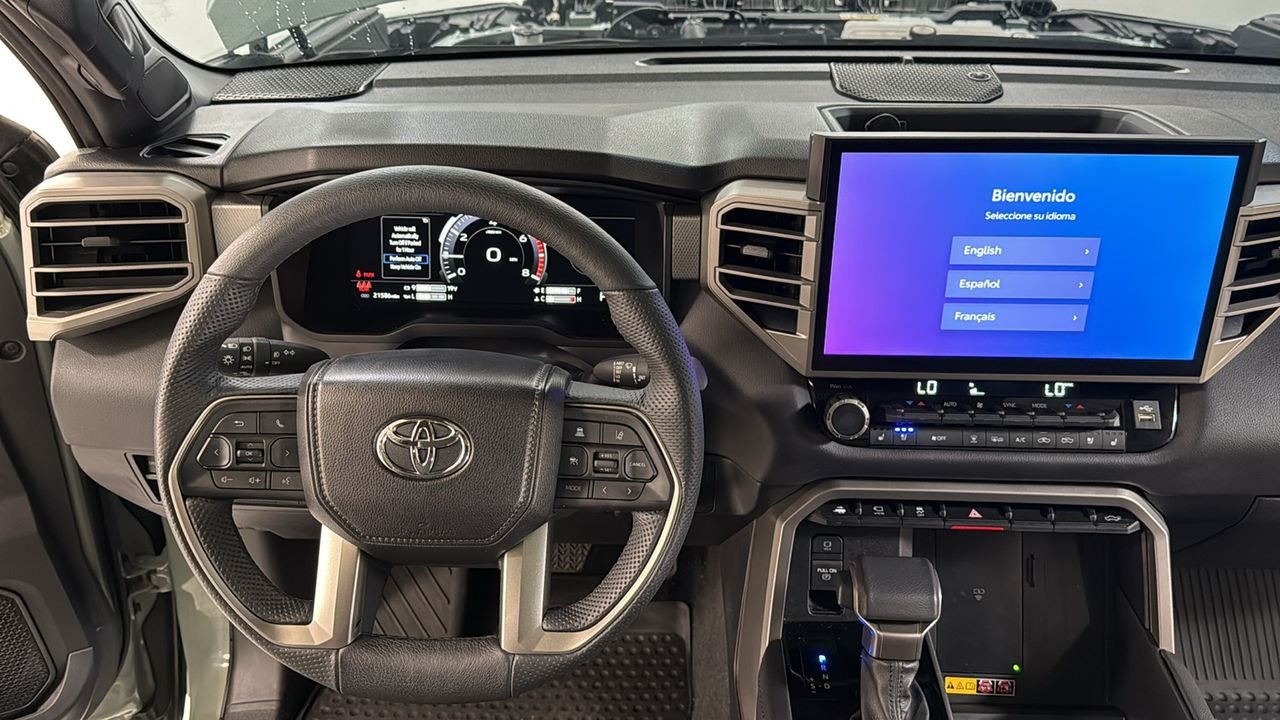 Certified Used 2025  Toyota Limited image 9