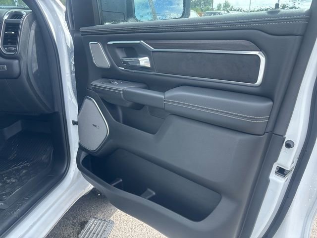 New 2026 Bright White Clear-Coat Exterior Paint RAM Laramie image 8